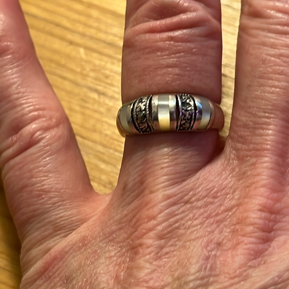 Silver 925, mother of pearl and marcasite.